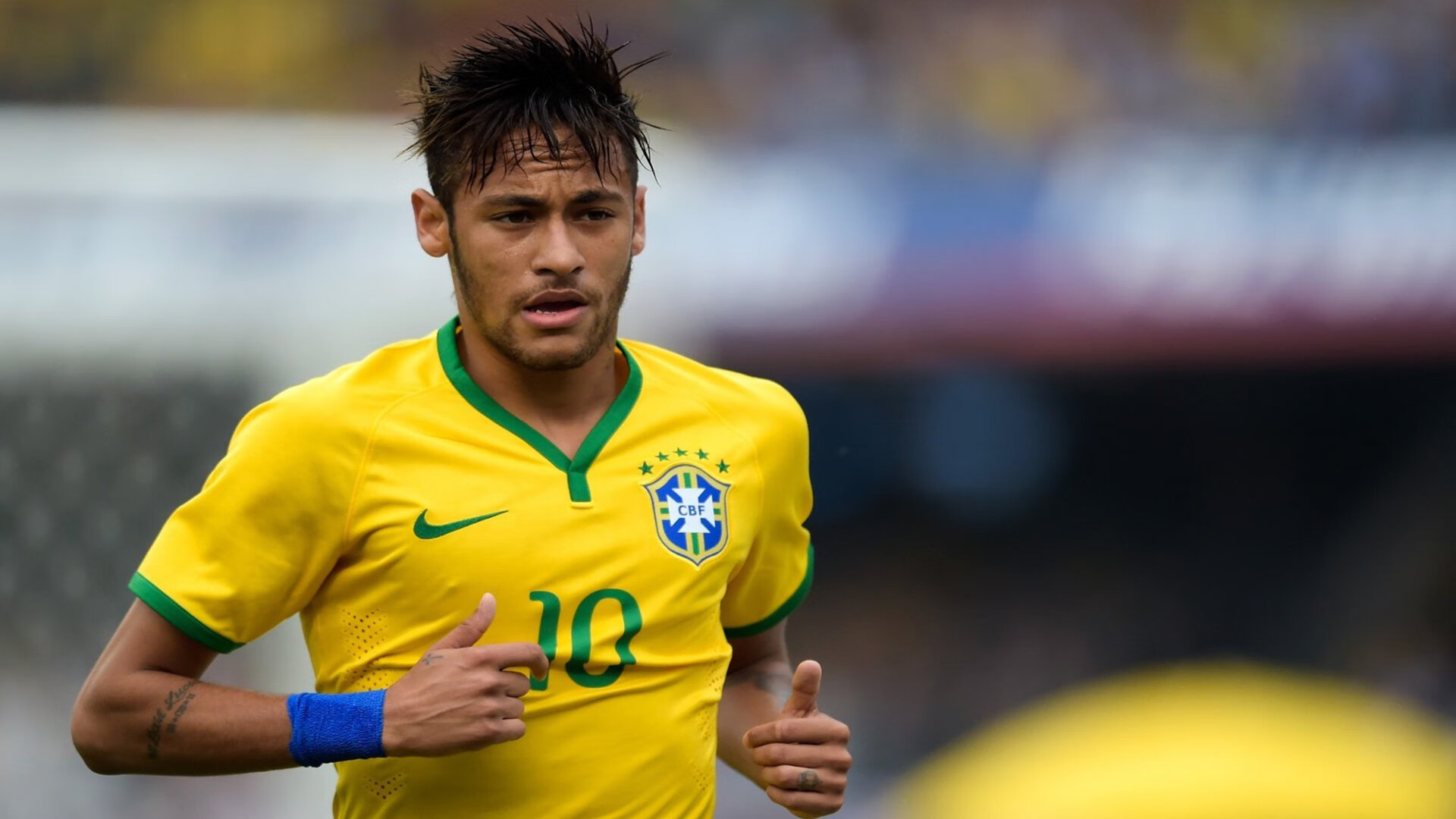 季后赛“爆冷门”不断，黑马队伍崛起引人关注！